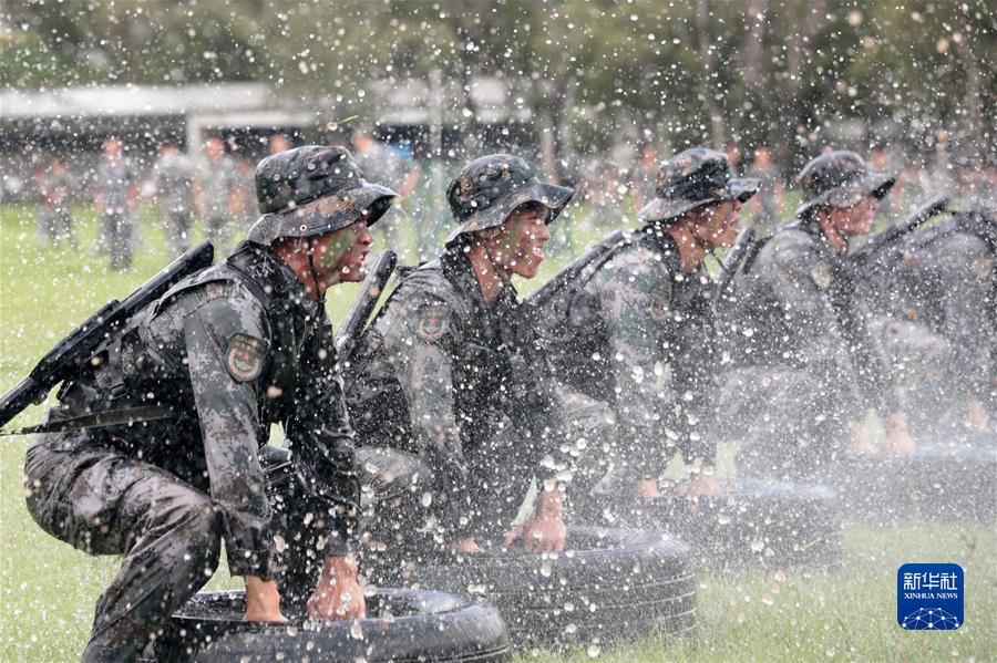 （圖文互動）（3）威武文明之師的香江答卷——中國人民解放軍進(jìn)駐香港25周年紀(jì)實