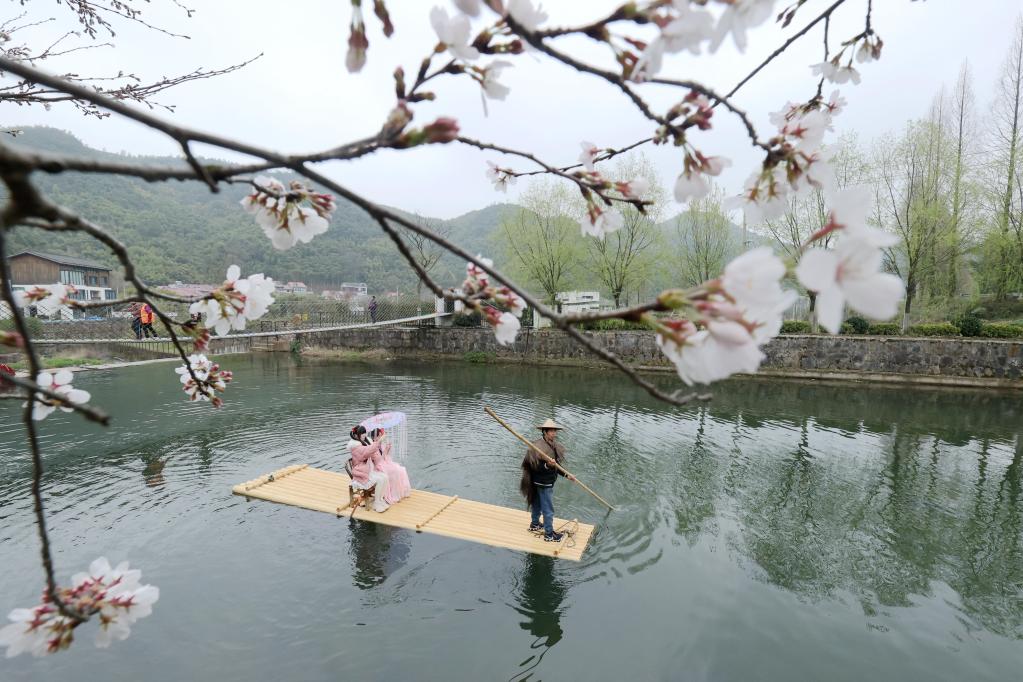 浙江德清：鄉(xiāng)村游 享春光