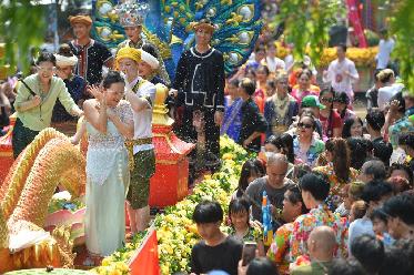 泰國曼谷：慶祝潑水節(jié)