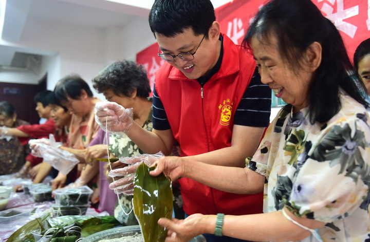 迎端午齊包 “廉心粽”