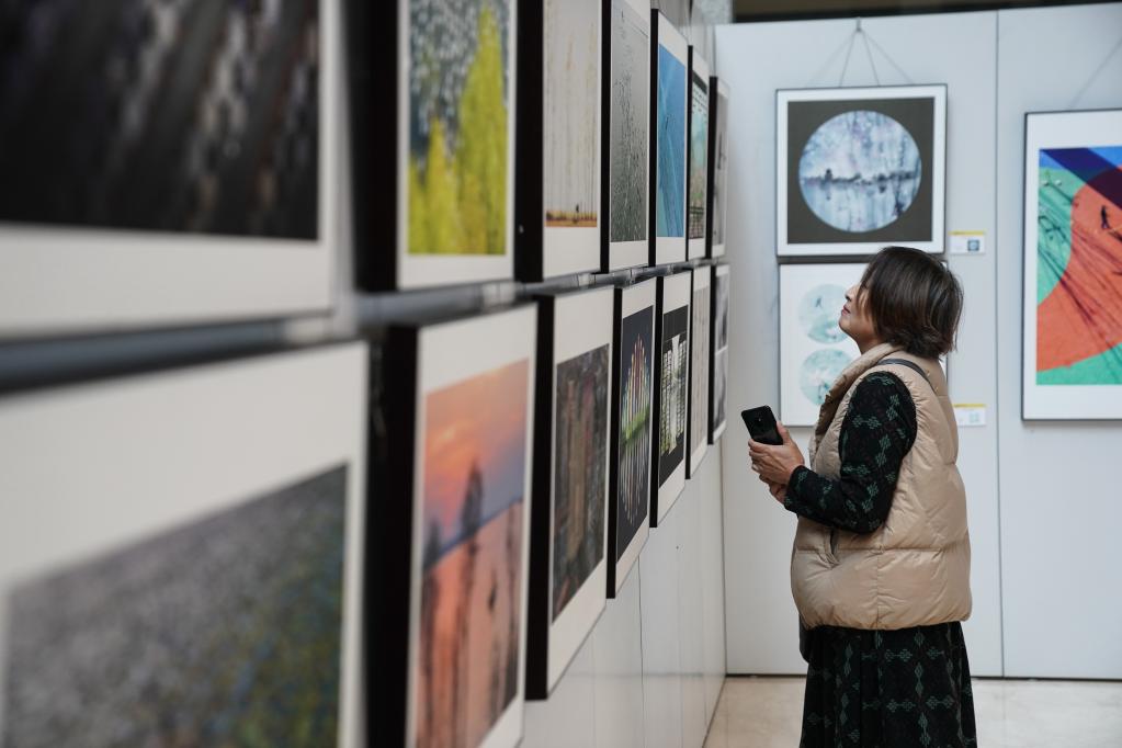 第三屆“郎靜山杯”中國(guó)新畫意攝影雙年展在江蘇淮安開展